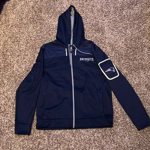 Majestic Thermabase Patriots zip up with hood. Mens Size Large.